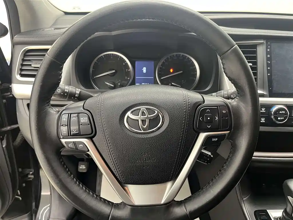Toyota Highlander 2017 2.0T AWD Luxury Edition 7-Seater 2018 - thumbnail 11