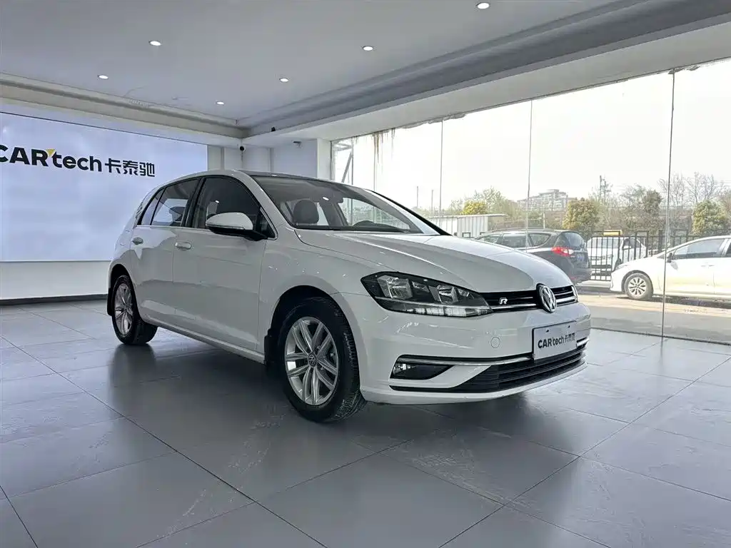Volkswagen Volkswagen Golf 2019 - thumbnail 2