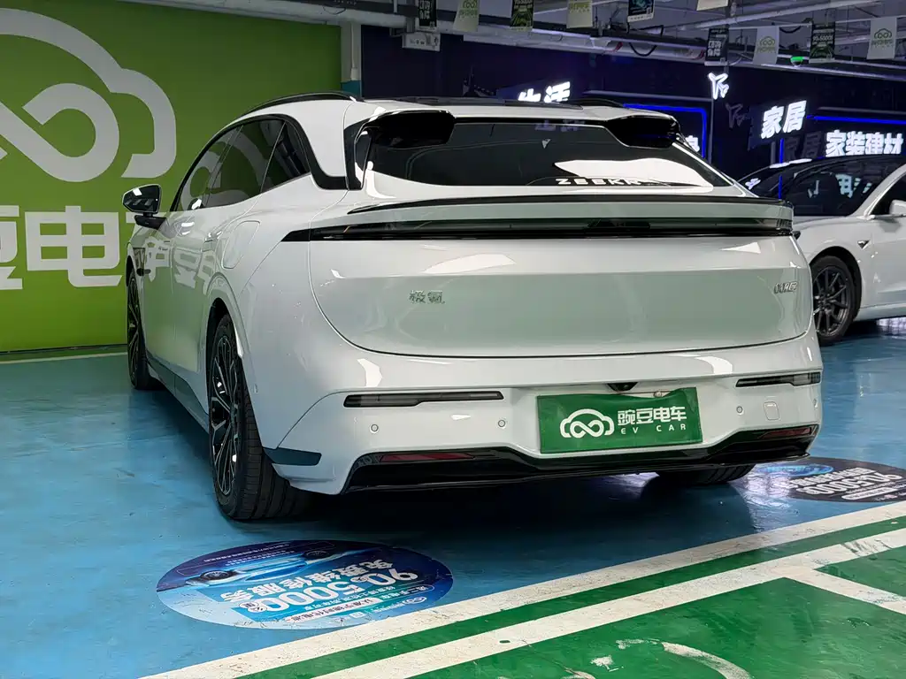 Zeekr Zeekr 007GT AWD 2025 - thumbnail 24