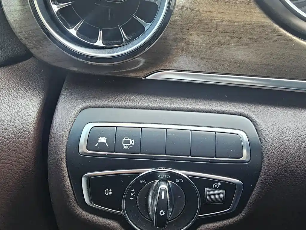 Mercedes-Benz Mercedes-Benz V-Class 2022 V 260 L Long Wheelbase Luxury Edition 2023 - thumbnail 18