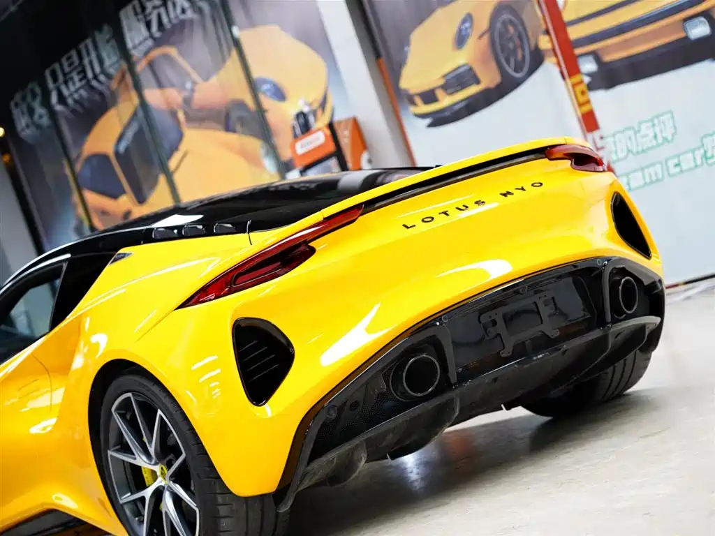 Lotus Sports Car EMIRA 3.5T V6 Manual First Edition 2023 - thumbnail 3