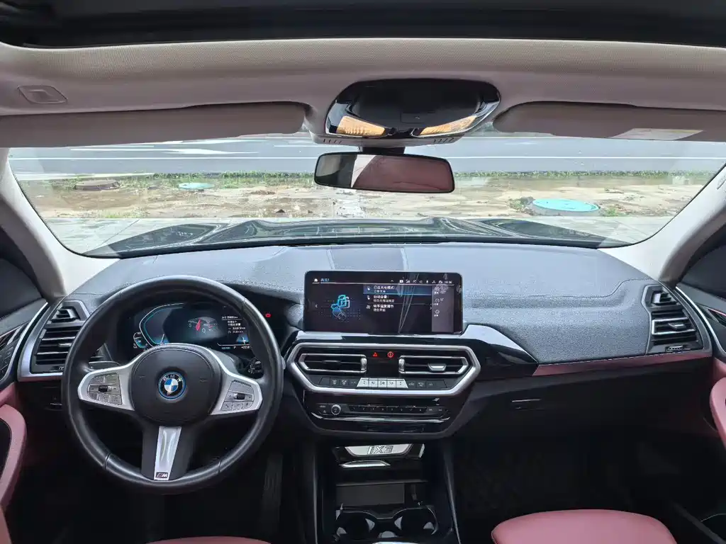 BMW BMW iX3 2024 Leading Edition 2024 - thumbnail 6