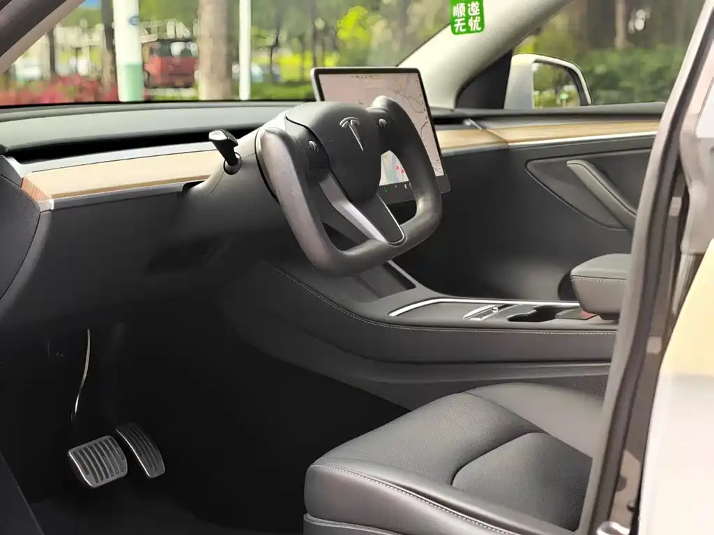 Tesla Model Y 2021 Standard Range Rear-Wheel Drive 2022 - thumbnail 7