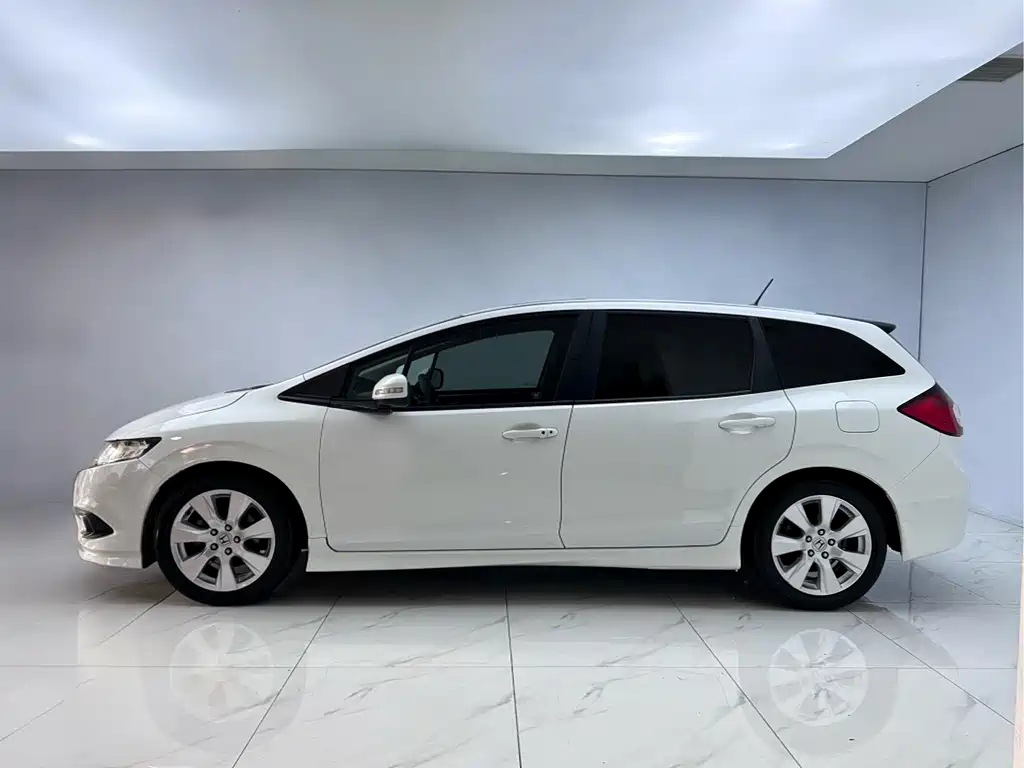 Honda Honda Jade 2014 1.8L Automatic Comfort Elite Edition 5-Seater 2014 - thumbnail 4