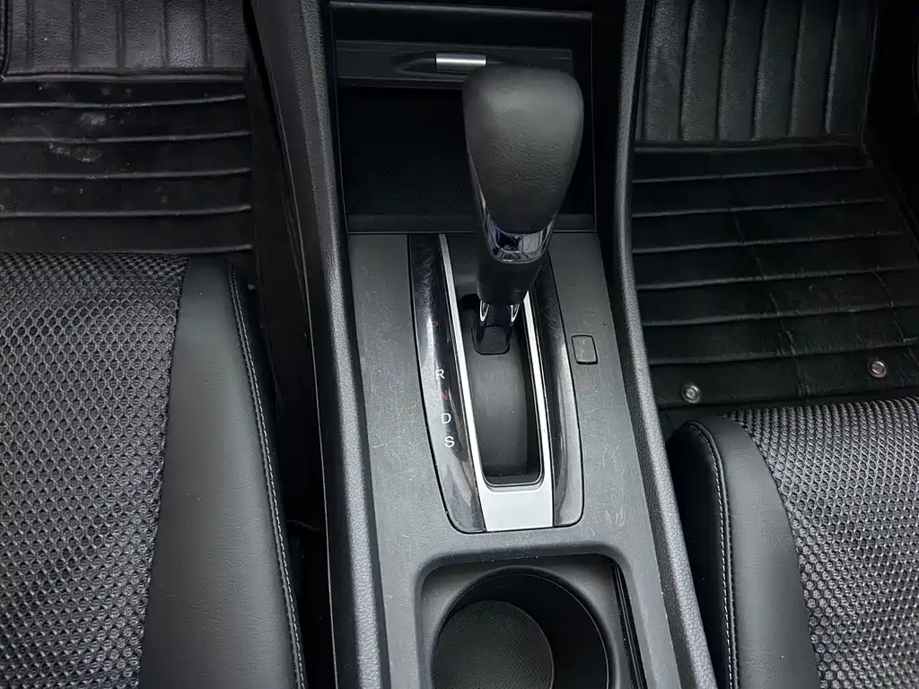 Honda Honda Jade 2014 1.8L Automatic Comfort Elite Edition 5-Seater 2014 - thumbnail 17