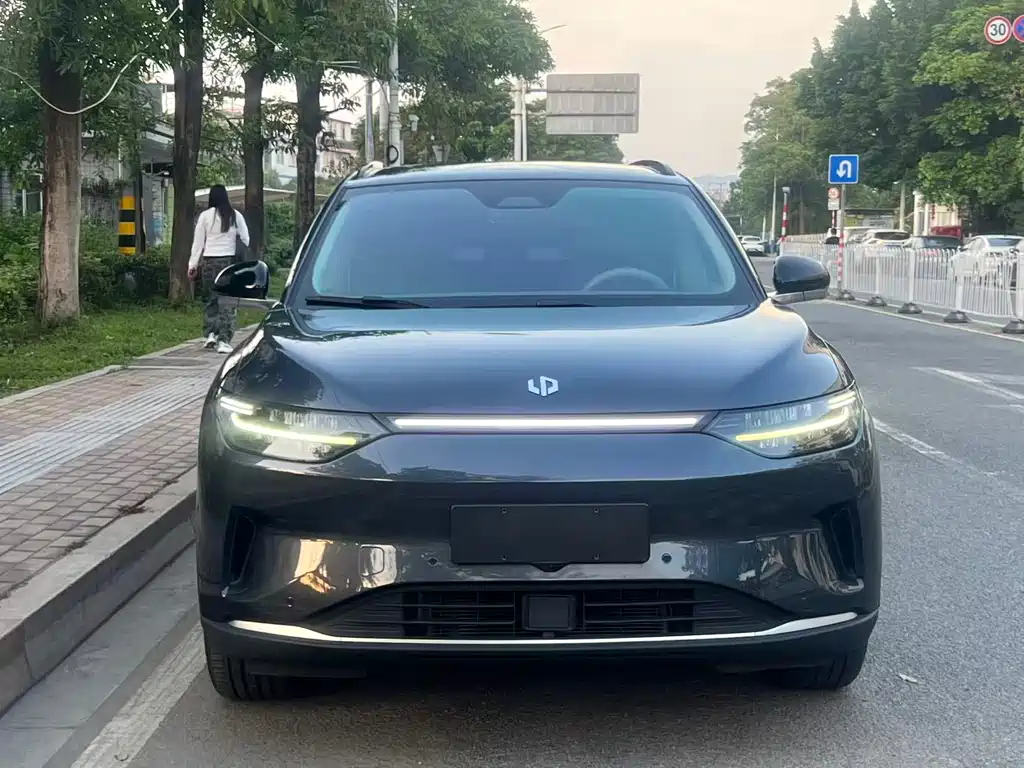 Leapmotor Leapmotor C11 2023 Battery Electric (BEV) 500 Zhixiang Edition 2023 - thumbnail 2