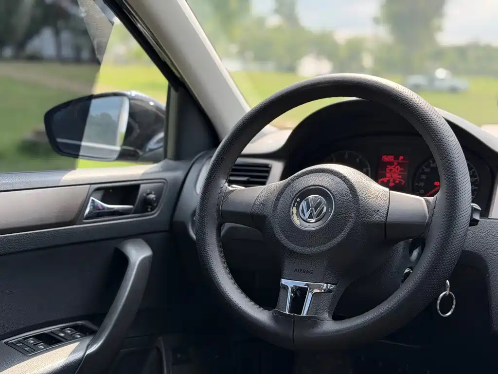 Volkswagen Santana 2016 1.6L Automatic Comfort 2016 - thumbnail 11