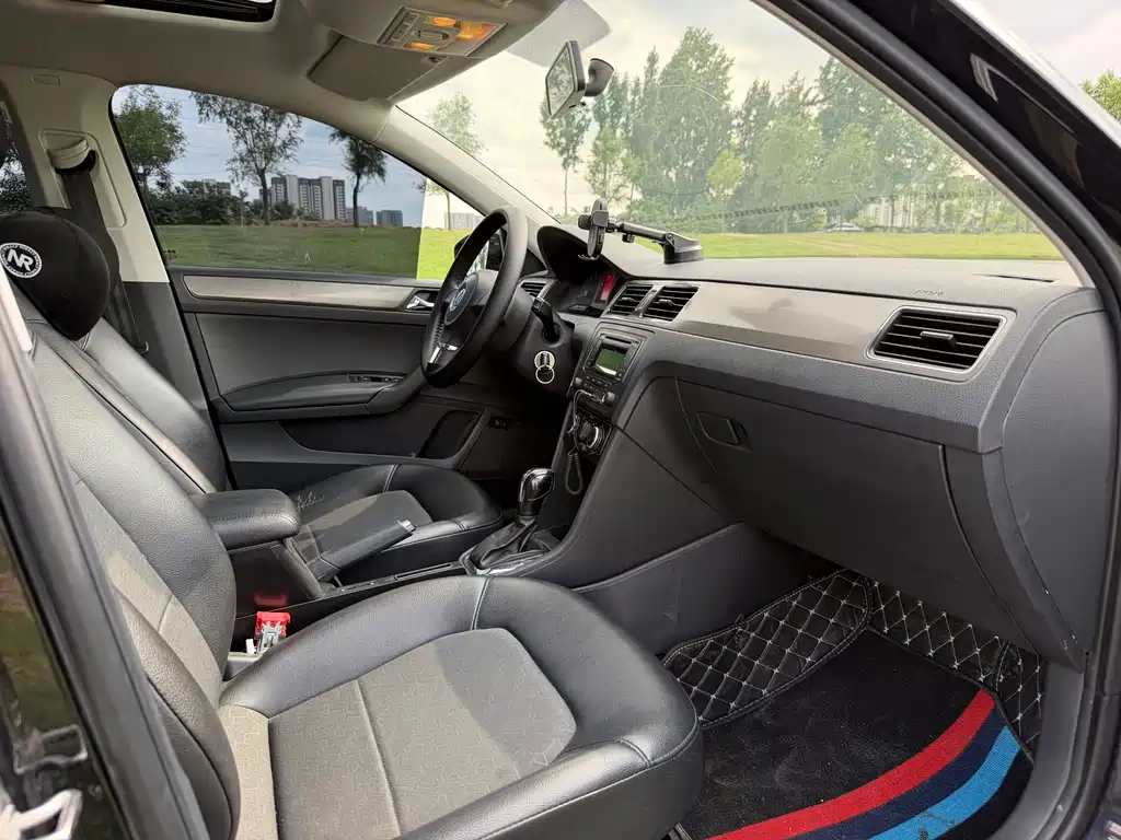 Volkswagen Santana 2016 1.6L Automatic Comfort 2016 - thumbnail 23