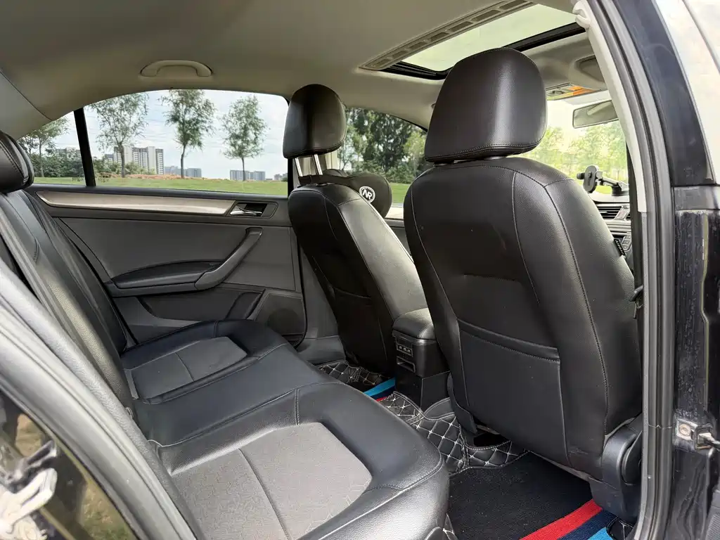 Volkswagen Santana 2016 1.6L Automatic Comfort 2016 - thumbnail 24