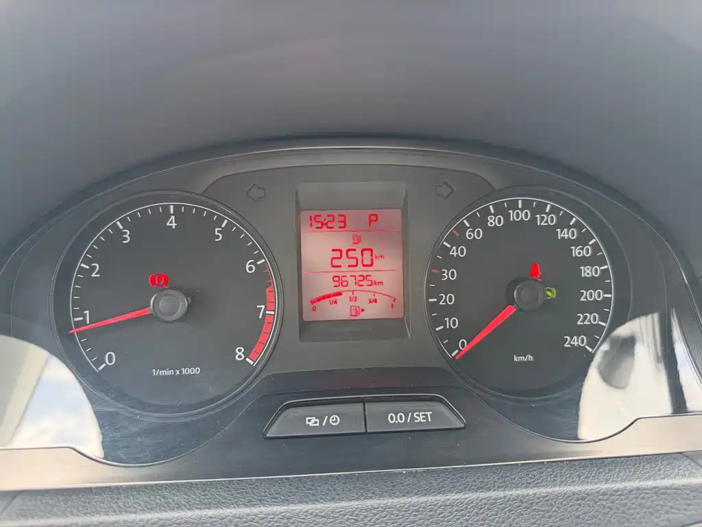 Volkswagen Santana 2016 1.6L Automatic Comfort 2016 - thumbnail 25