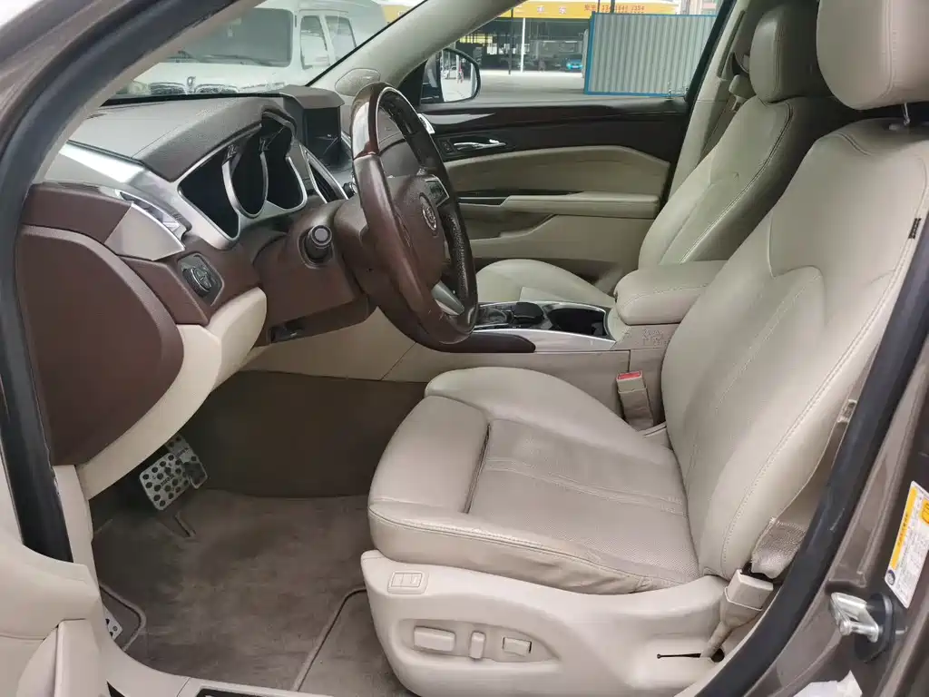 Cadillac Cadillac SRX 2013 3.0L Luxury Trim 2013 - thumbnail 4