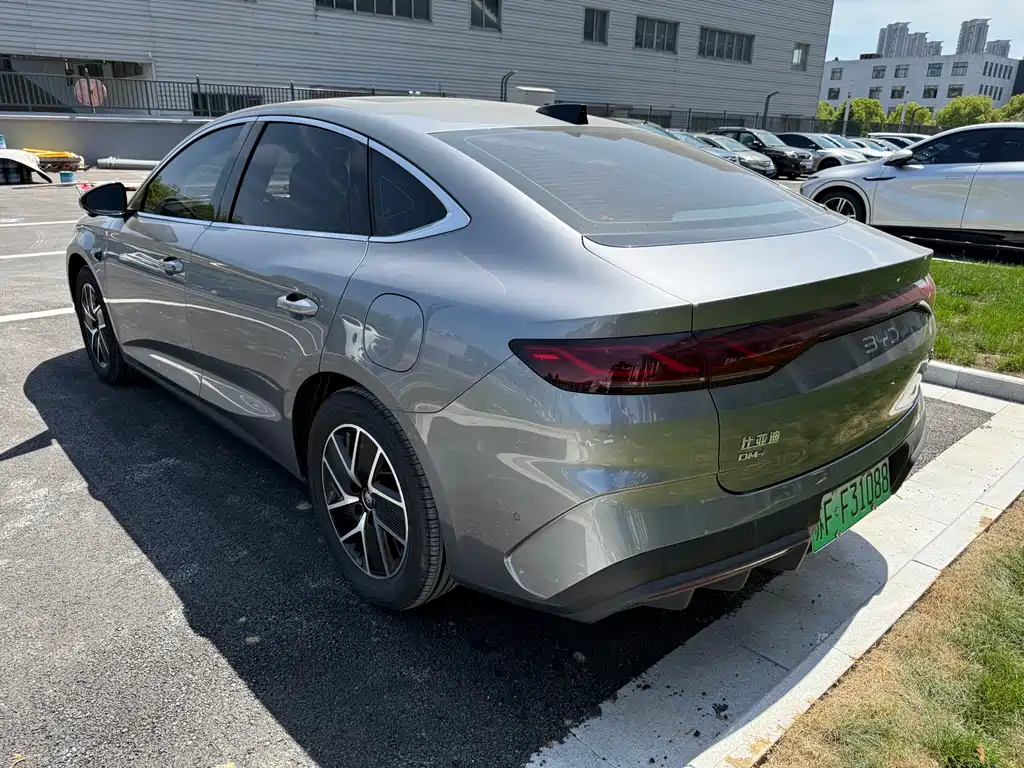 BYD Qin L 2025 DM-i Intelligent Driving Edition 120KM Beyond 2025 - thumbnail 5
