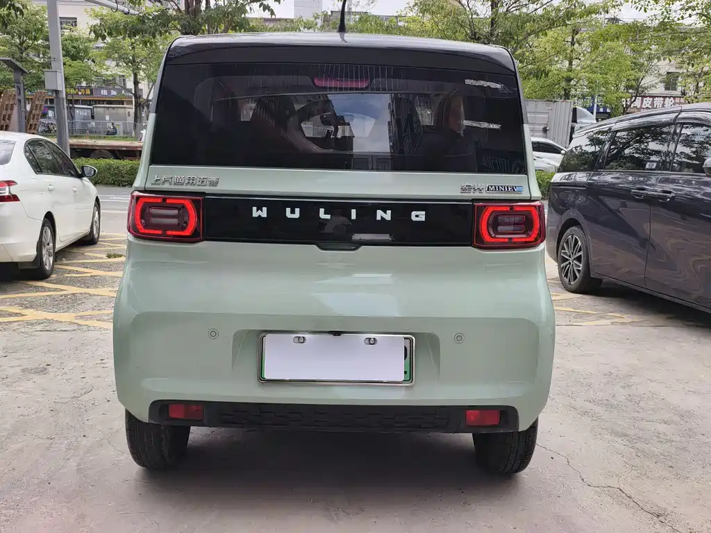 Wuling Motors Hongguang MINI EV 2021 Macaron Sandwich Edition 170km LFP 2021 - thumbnail 4