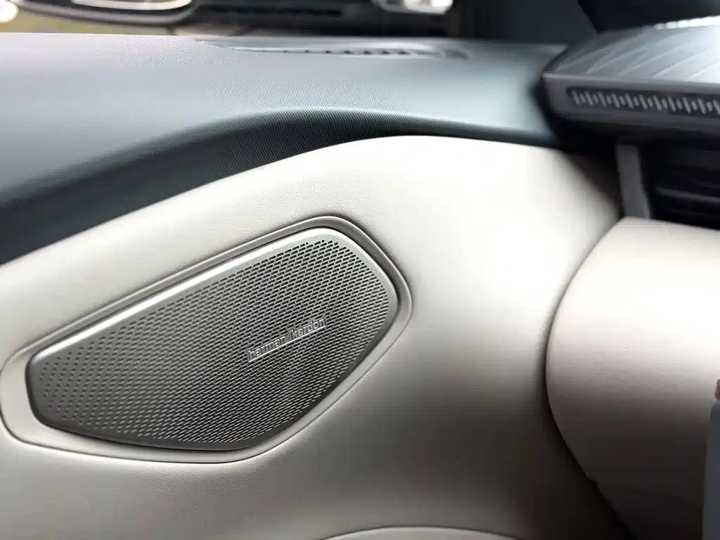 Lynk & Co Lynk & Co Z10 2025 95kWh 702km AWD Halo 2025 - thumbnail 5