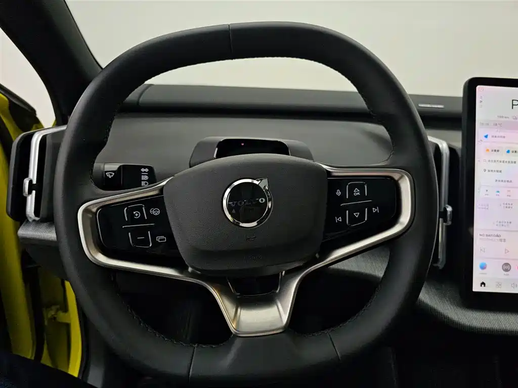 Volvo Volvo EX30 Ultra AWD Performance 2024 - thumbnail 6