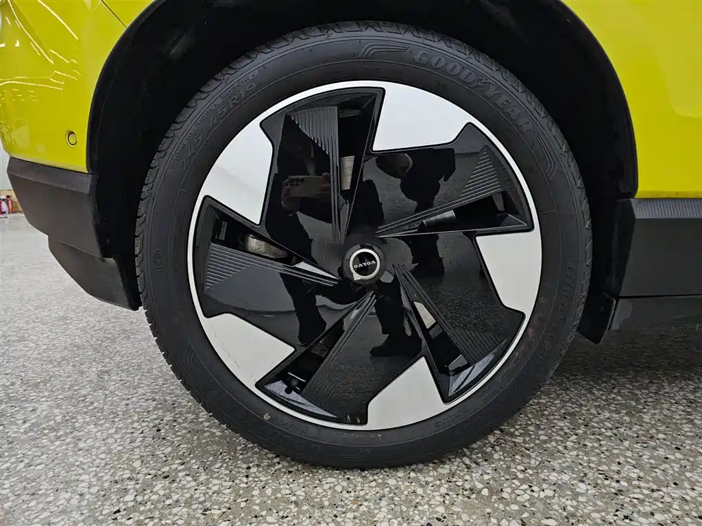 Volvo Volvo EX30 Ultra AWD Performance 2024 - thumbnail 12