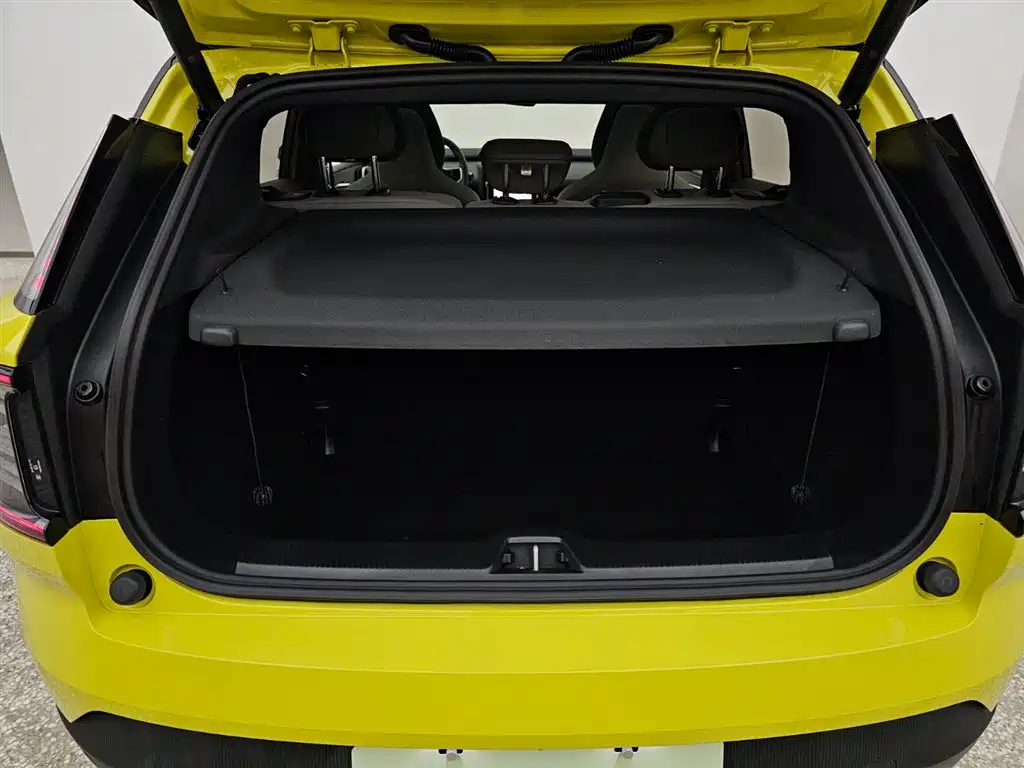 Volvo Volvo EX30 Ultra AWD Performance 2024 - thumbnail 13