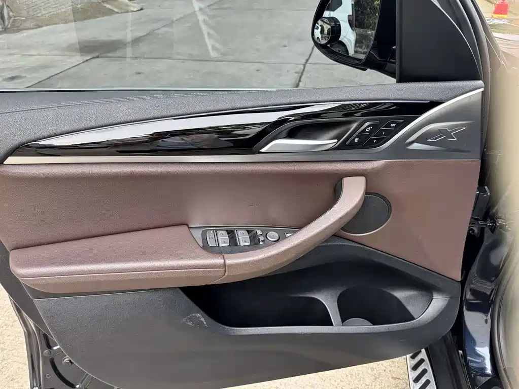 BMW BMW iX3 2022 Leading Edition 2021 - thumbnail 8