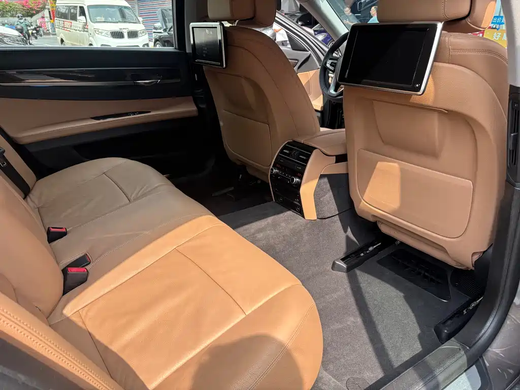 BMW BMW 7 Series 2014 730Li Zhenxiang Edition 2014 - thumbnail 18