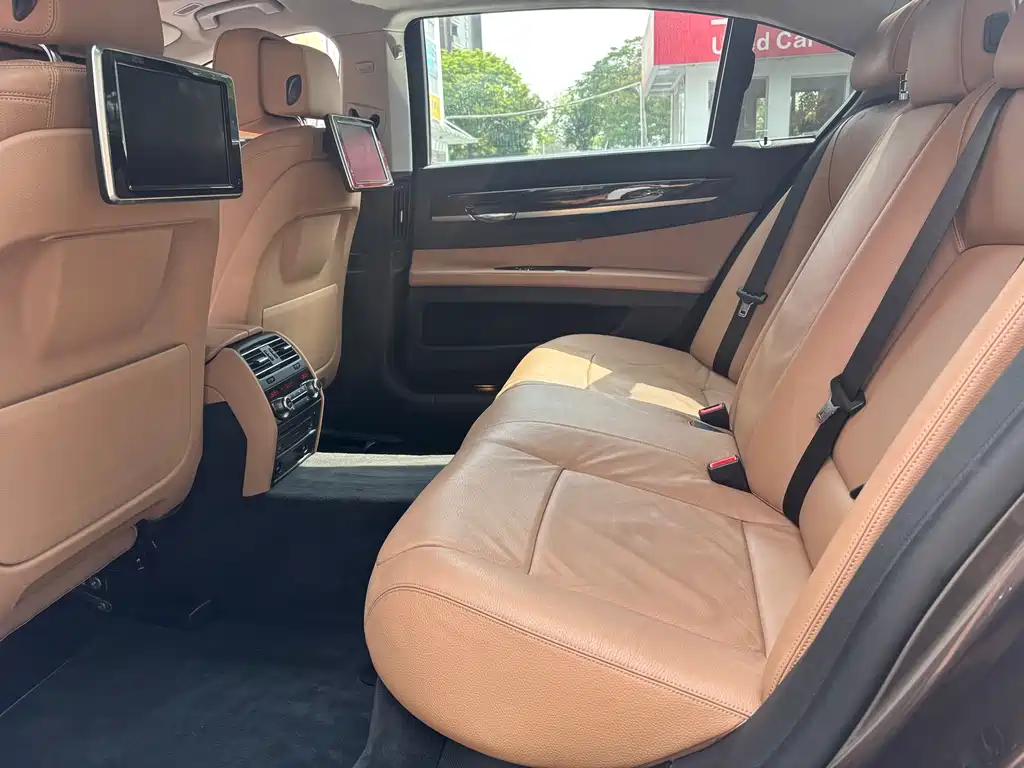 BMW BMW 7 Series 2014 730Li Zhenxiang Edition 2014 - thumbnail 20