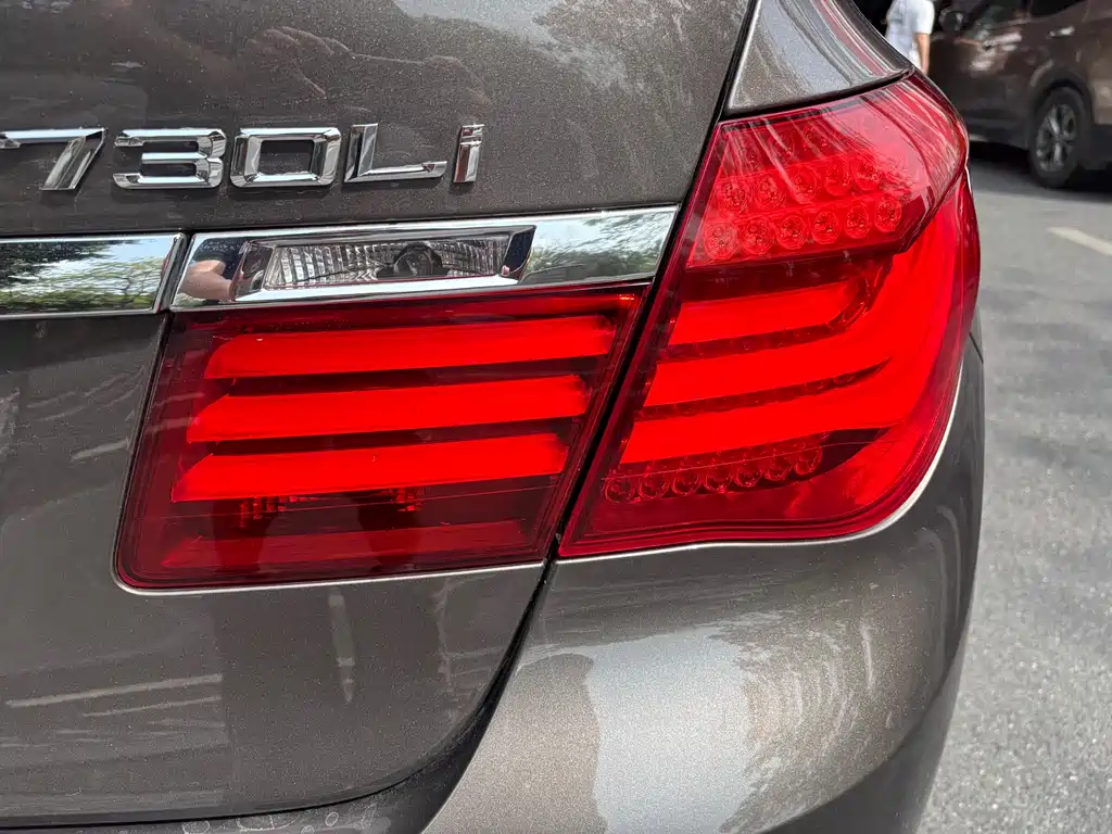 BMW BMW 7 Series 2014 730Li Zhenxiang Edition 2014 - thumbnail 25