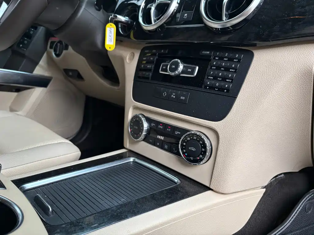 Mercedes-Benz Mercedes-Benz GLK-Class 2014 GLK 260 4MATIC Dynamic 2014 - thumbnail 19