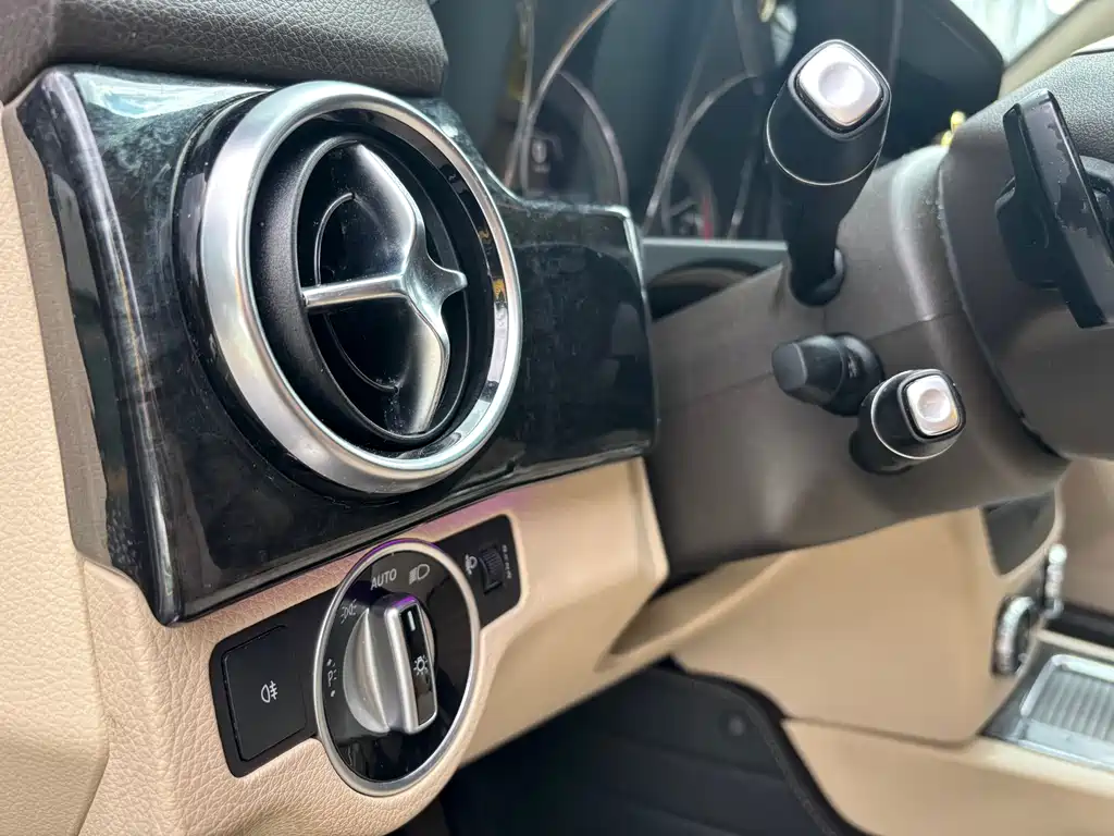 Mercedes-Benz Mercedes-Benz GLK-Class 2014 GLK 260 4MATIC Dynamic 2014 - thumbnail 24