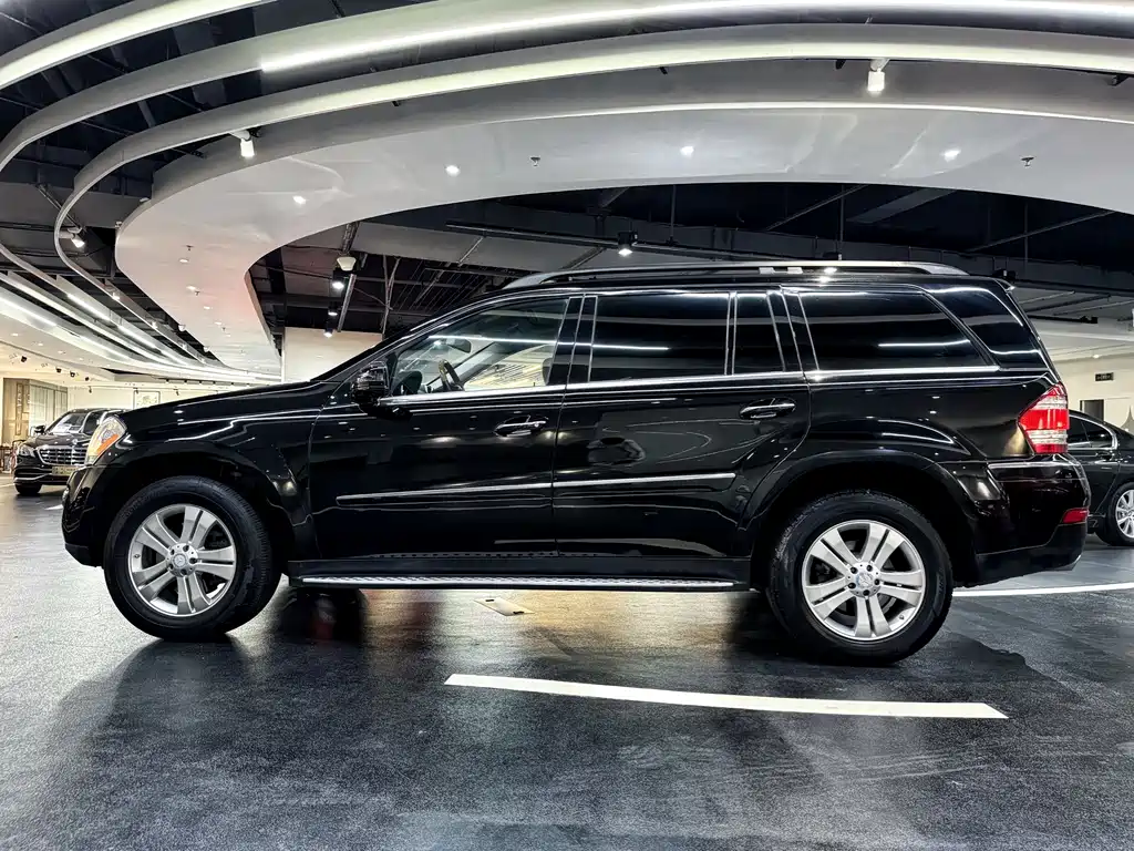 Mercedes-Benz Mercedes-Benz GL-Class 2009 GL 450 US Spec 2009 - thumbnail 6