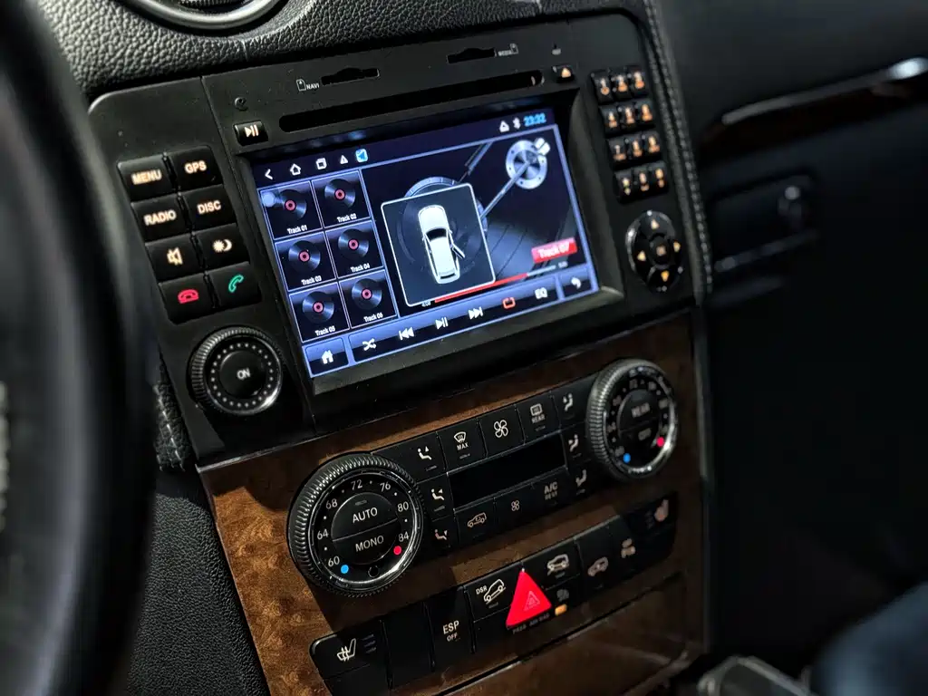 Mercedes-Benz Mercedes-Benz GL-Class 2009 GL 450 US Spec 2009 - thumbnail 13