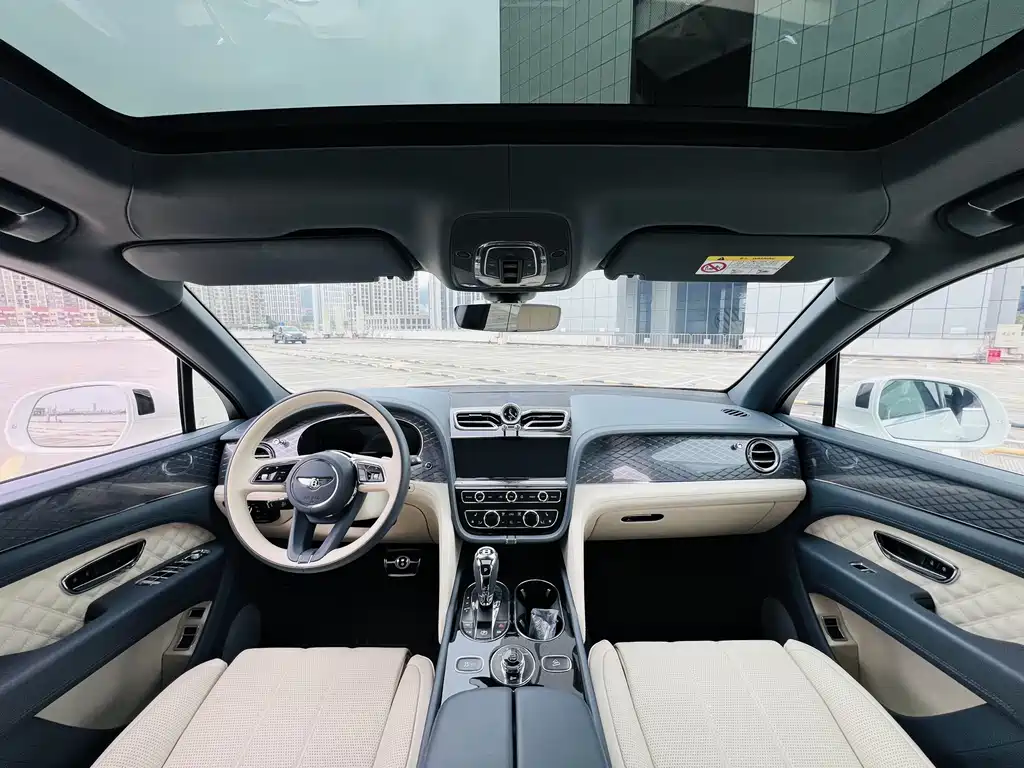 Bentley Bentayga 2022 4.0T V8 2022 - thumbnail 8