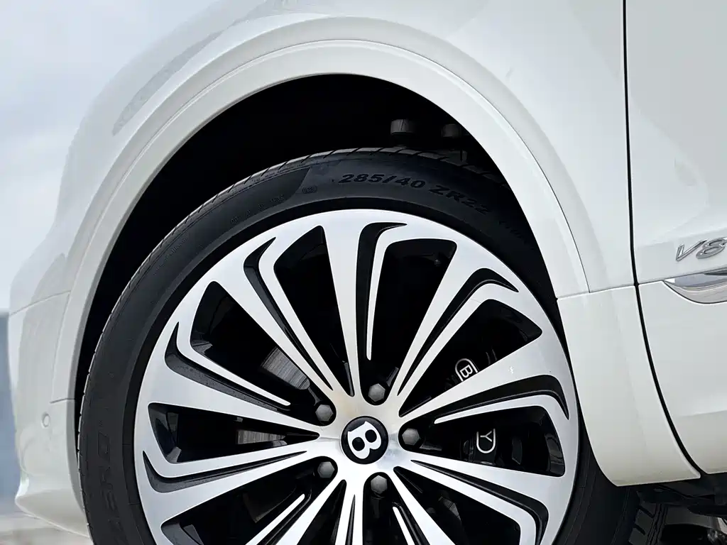 Bentley Bentayga 2022 4.0T V8 2022 - thumbnail 12