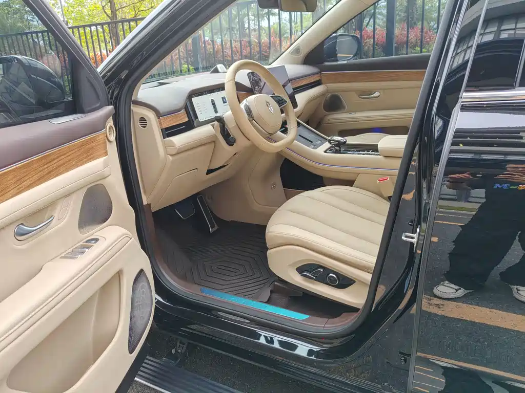 AITO AITO M7 2024 1.5T RWD Plus Edition 5-Seater 2023 - thumbnail 4
