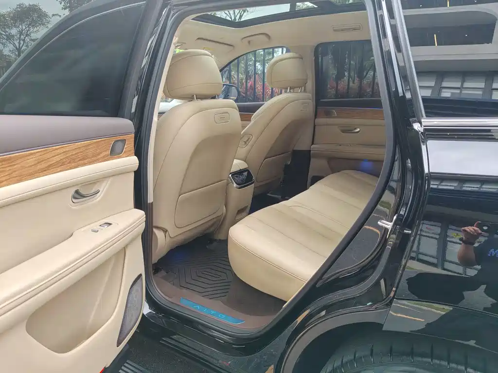 AITO AITO M7 2024 1.5T RWD Plus Edition 5-Seater 2023 - thumbnail 6