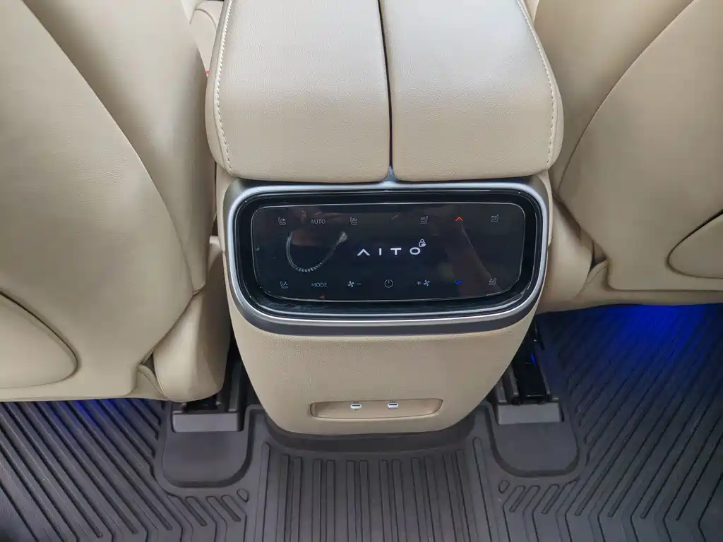 AITO AITO M7 2024 1.5T RWD Plus Edition 5-Seater 2023 - thumbnail 8