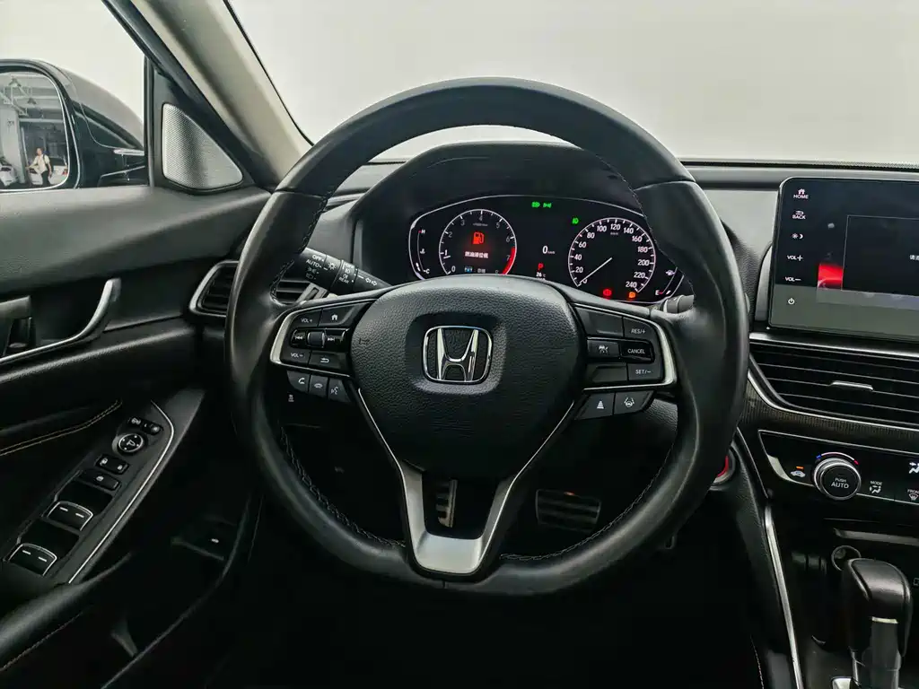 Honda Accord 2022 260TURBO Phantom Night Prestige Edition 2022 - thumbnail 14