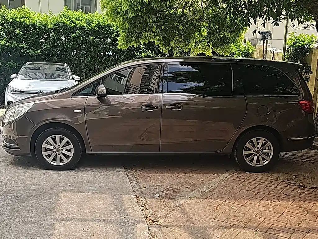 Buick Buick GL8 2017 25S Comfort Edition China V 2018 - thumbnail 3