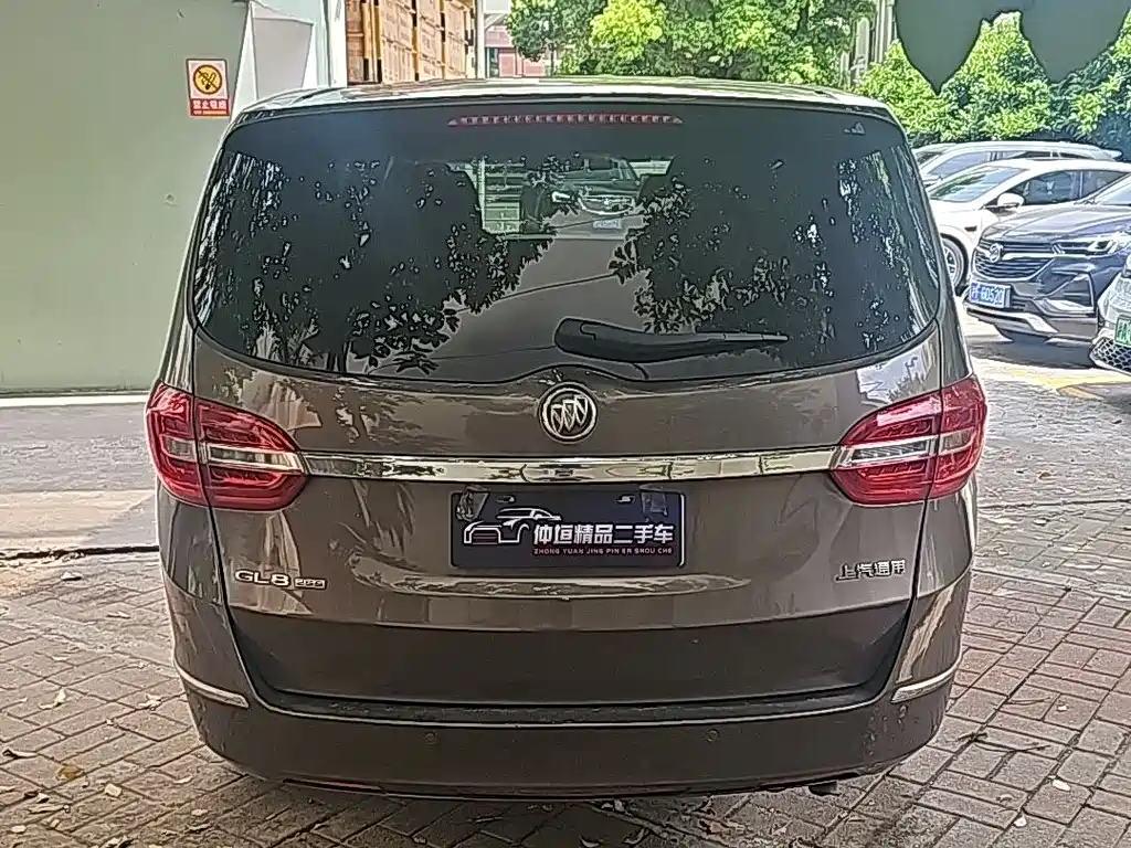 Buick Buick GL8 2017 25S Comfort Edition China V 2018 - thumbnail 4