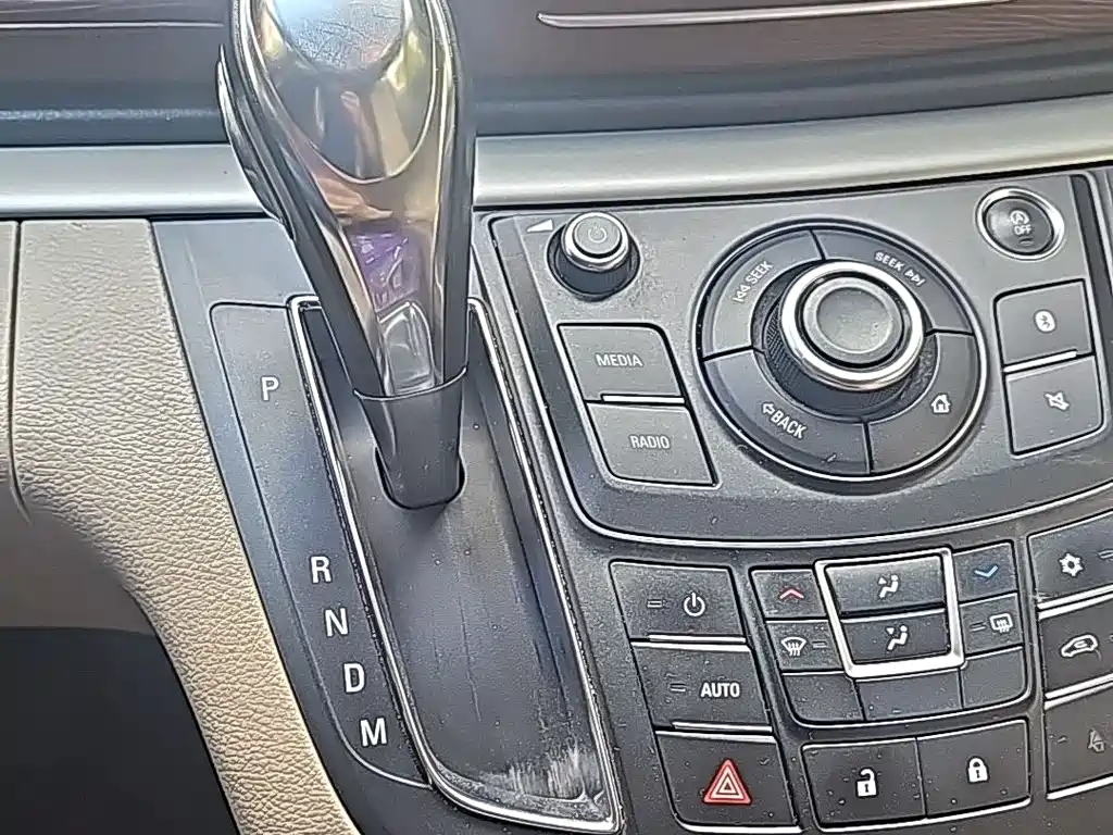 Buick Buick GL8 2017 25S Comfort Edition China V 2018 - thumbnail 14