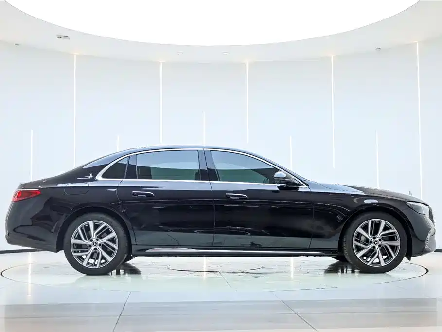 Mercedes-Benz Mercedes-Benz E-Class 2024 E 300 L Fashion Edition 2024 - thumbnail 4