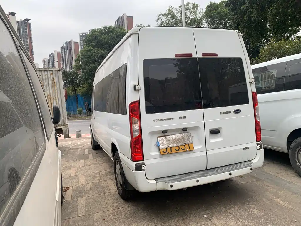 Ford Ford Transit 2016 2.2T Long Wheelbase 15-Seater Medium Roof Standard Edition 2018 - thumbnail 3