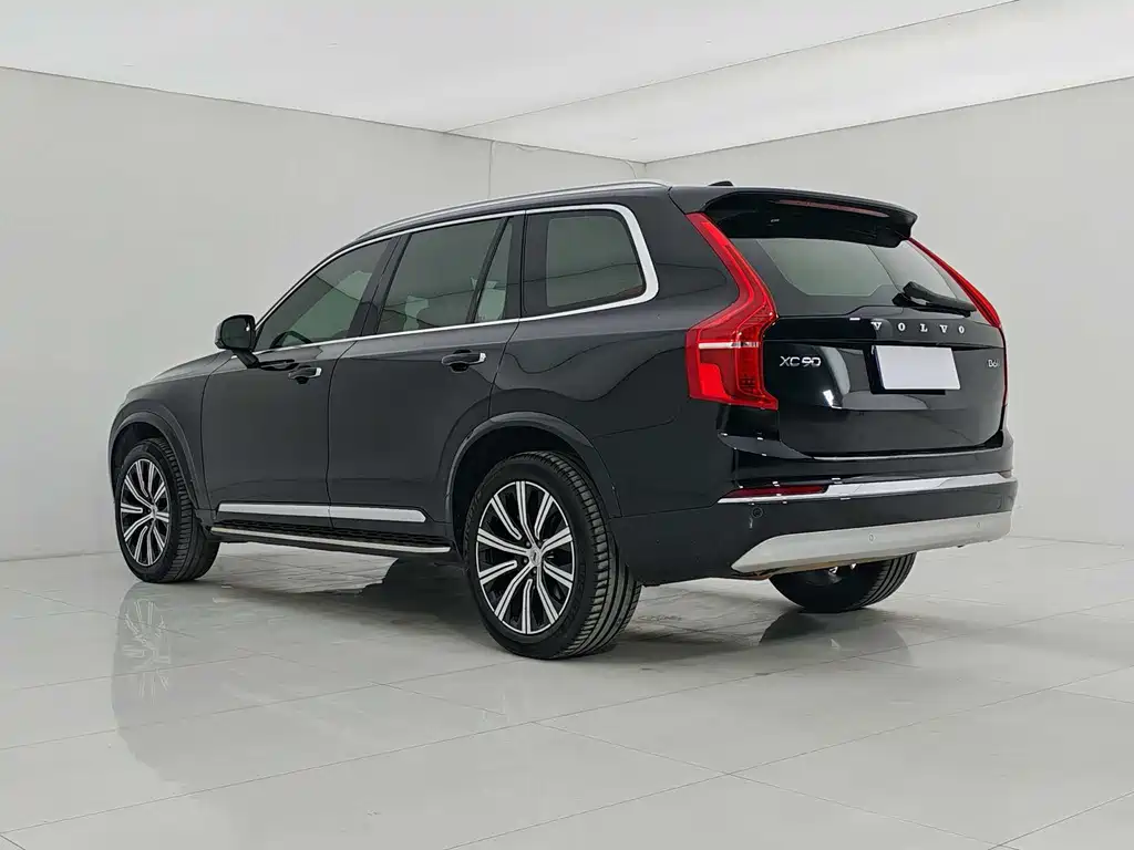 Volvo Volvo XC90 2022 B5 Momentum 7-Seater 2021 - thumbnail 4