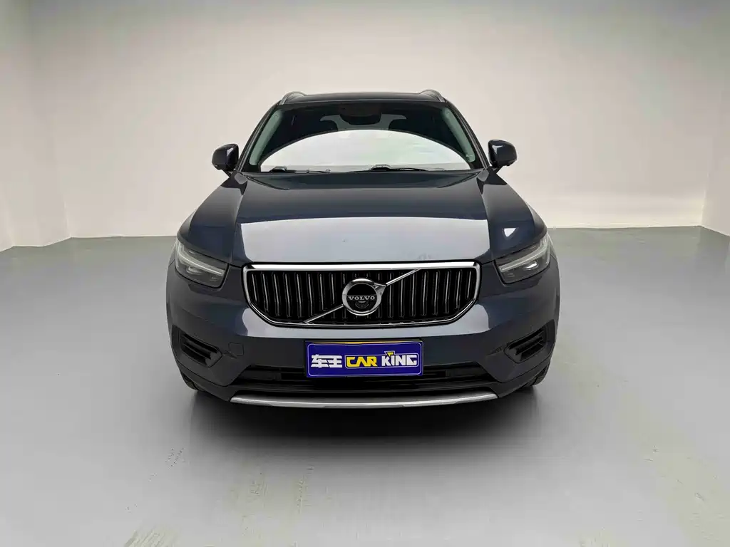 Volvo Volvo XC40 2022 T4 AWD Momentum 2021 - thumbnail 2