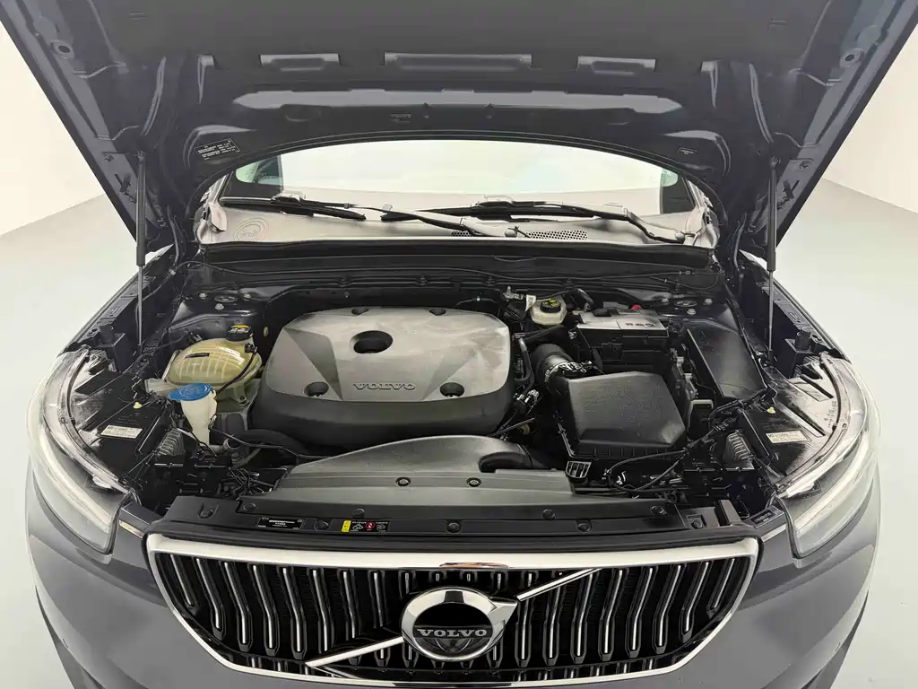 Volvo Volvo XC40 2022 T4 AWD Momentum 2021 - thumbnail 16