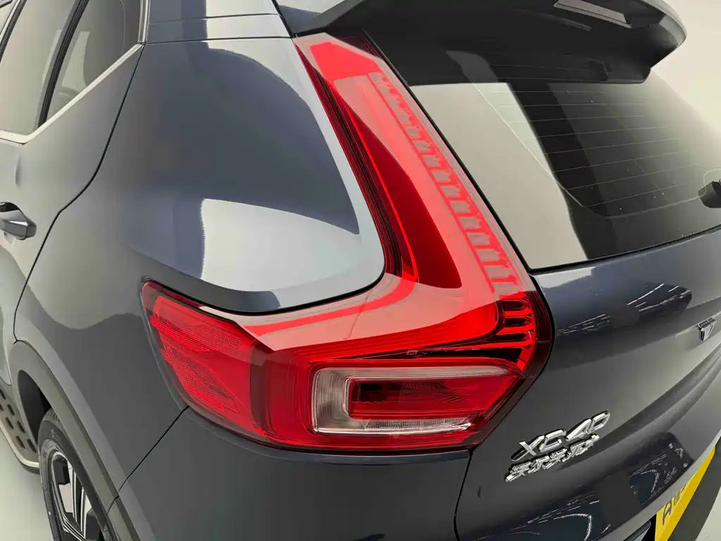 Volvo Volvo XC40 2022 T4 AWD Momentum 2021 - thumbnail 19