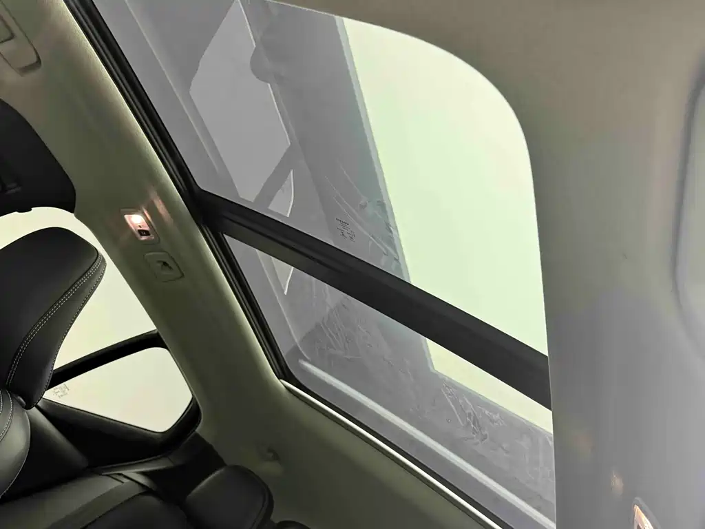 Volvo Volvo XC40 2022 T4 AWD Momentum 2021 - thumbnail 21