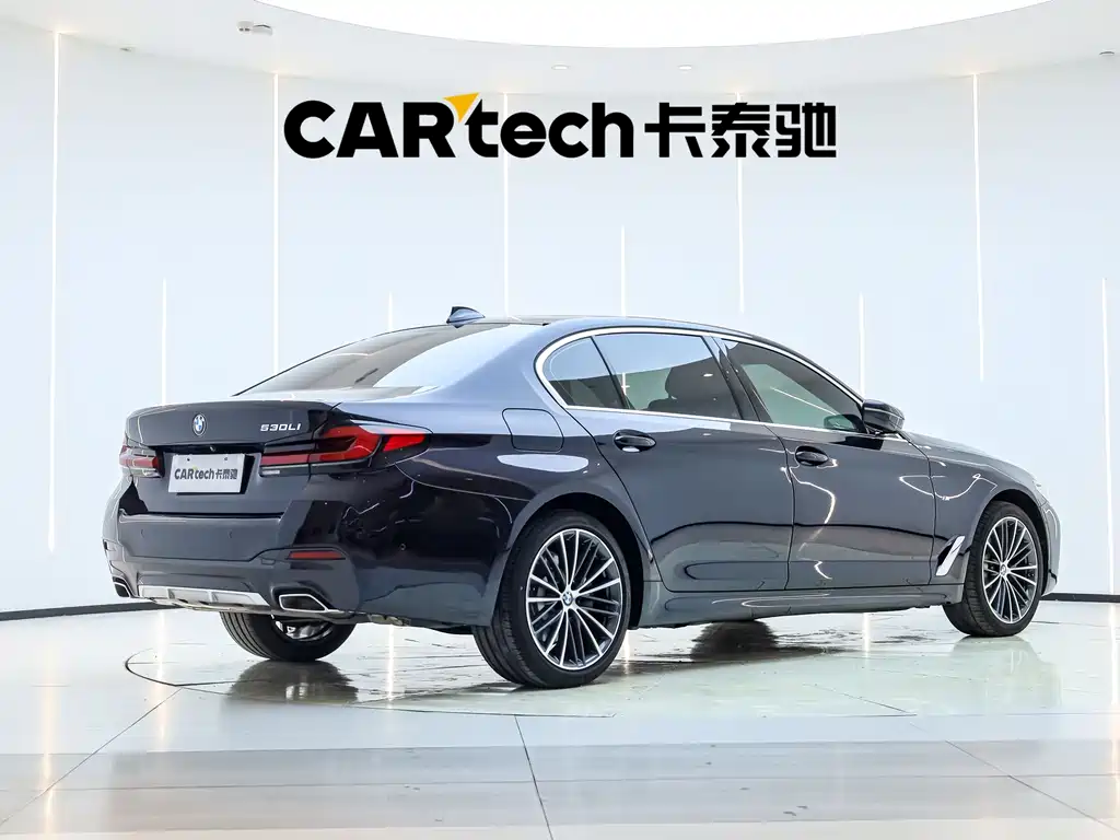 BMW BMW 5 Series 2022 - thumbnail 8