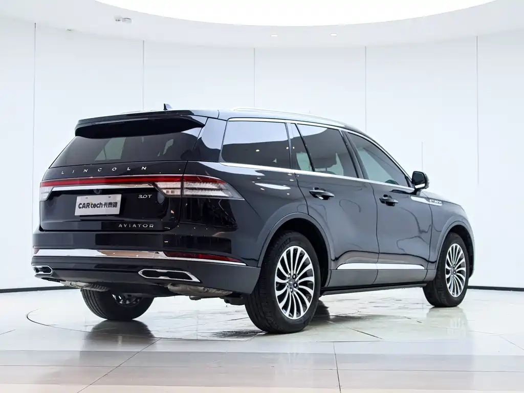 Lincoln Lincoln Aviator 2023 3.0T V6 AWD Respectful Elegance Cruise Edition 6-Seater 2024 - thumbnail 7
