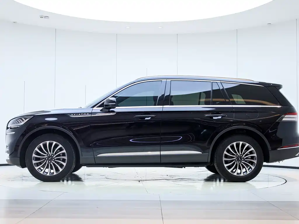 Lincoln Lincoln Aviator 2023 3.0T V6 AWD Respectful Elegance Cruise Edition 6-Seater 2024 - thumbnail 11