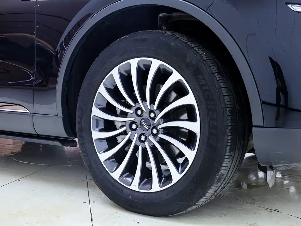 Lincoln Lincoln Aviator 2023 3.0T V6 AWD Respectful Elegance Cruise Edition 6-Seater 2024 - thumbnail 20