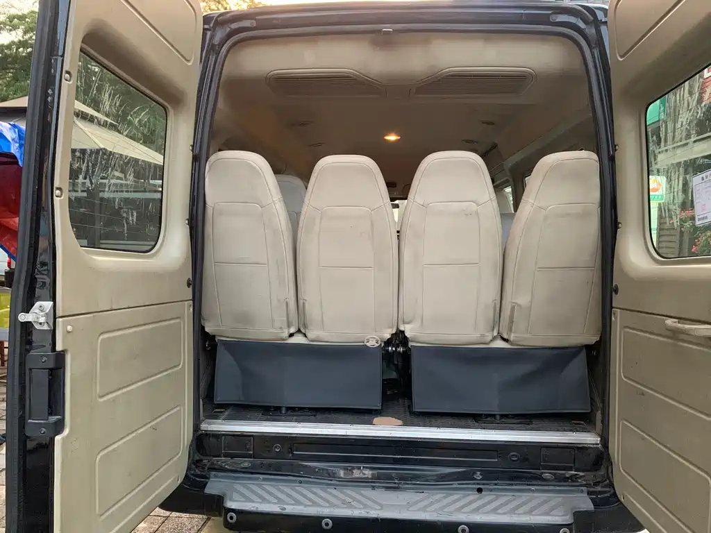 Ford Ford Transit 2016 2.2T LWB 15-seat Mid-roof Luxury 2018 - thumbnail 7